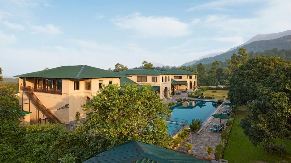 Debu's The Fern Resort & Spa Exterior
