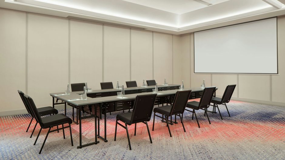 Aloft Jakarta Kebon Jeruk Meeting