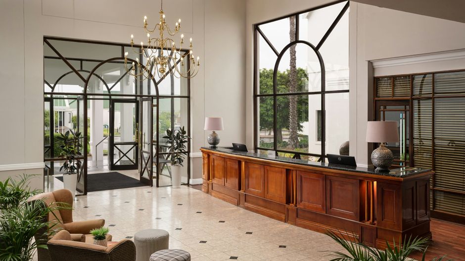 Protea Hotel King George Lobby
