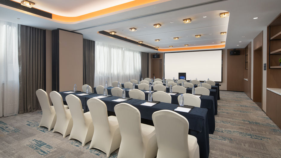 Hampton Inn Luanchuan Laojun Mountain Meeting