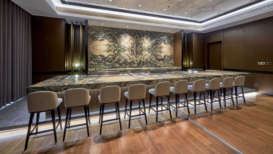 Crowne Plaza Phnom Penh Restaurant