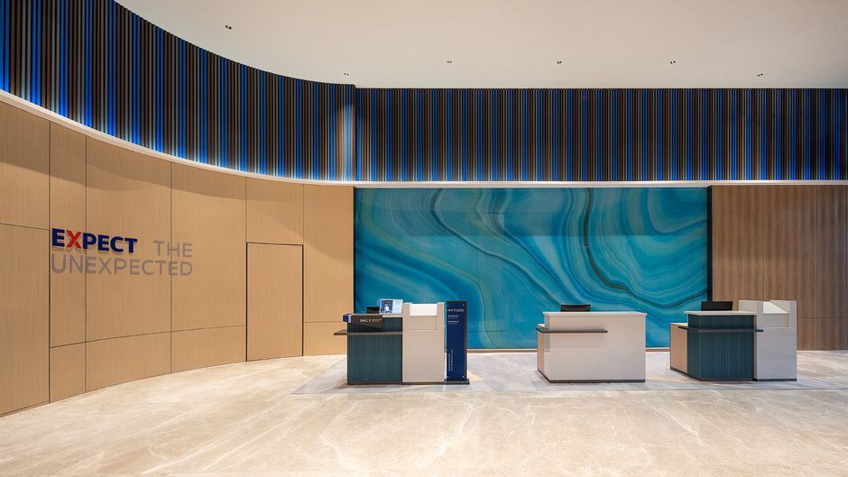 Holiday Inn Exp City Center by Exterior