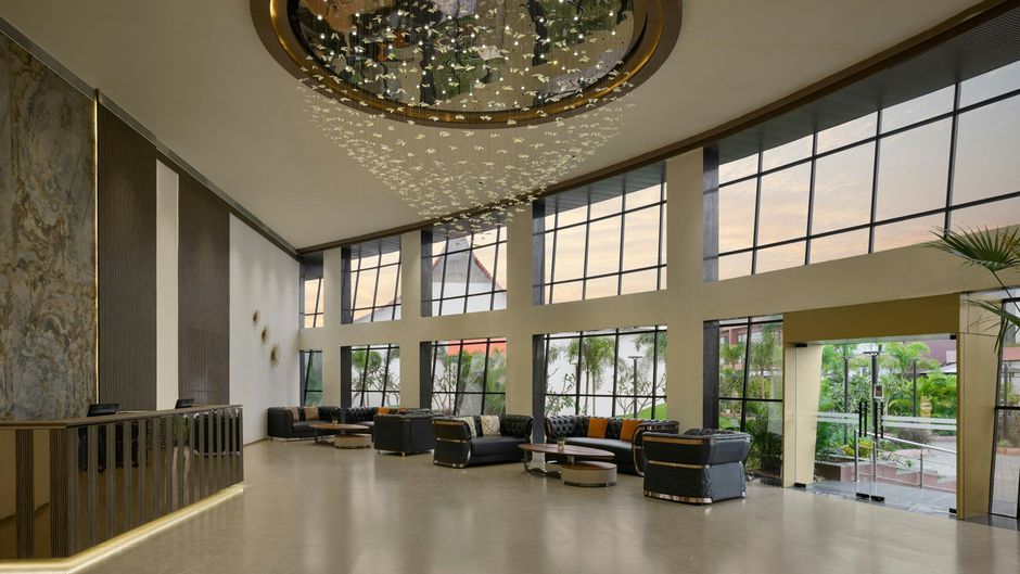 THE FERN HEAVEN ON THE HILLS HA Lobby
