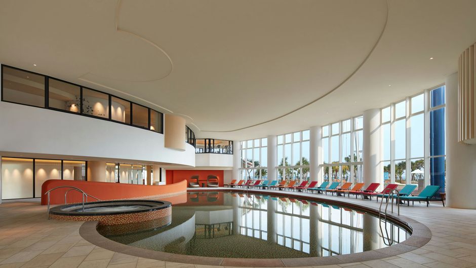Sheraton Okinawa Sunmarina Resort Pool