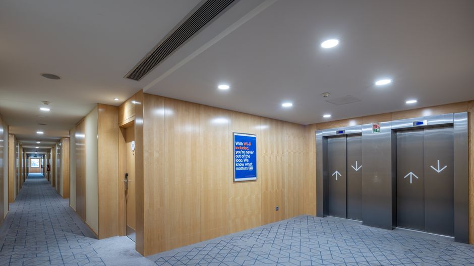 Holiday Inn Express Porto Exponor Lobby