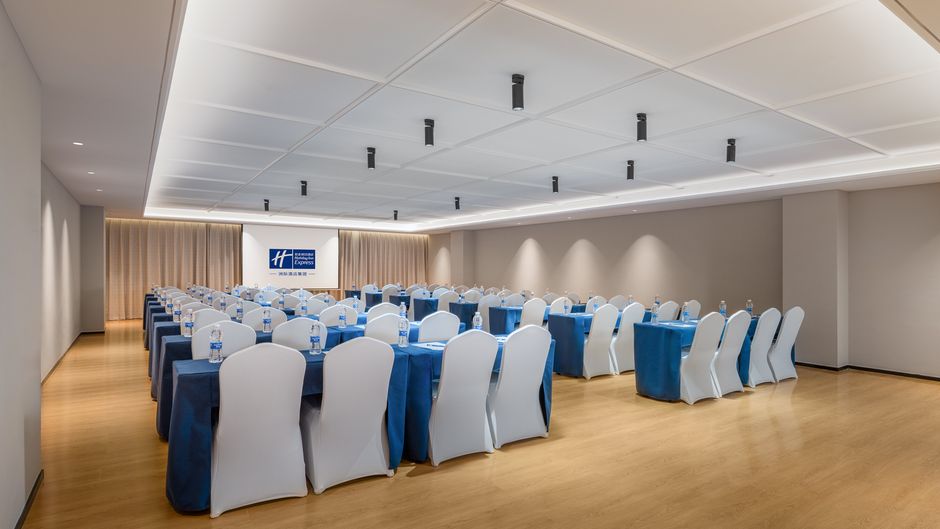 Holiday Inn Exp Changshui Airport Meeting