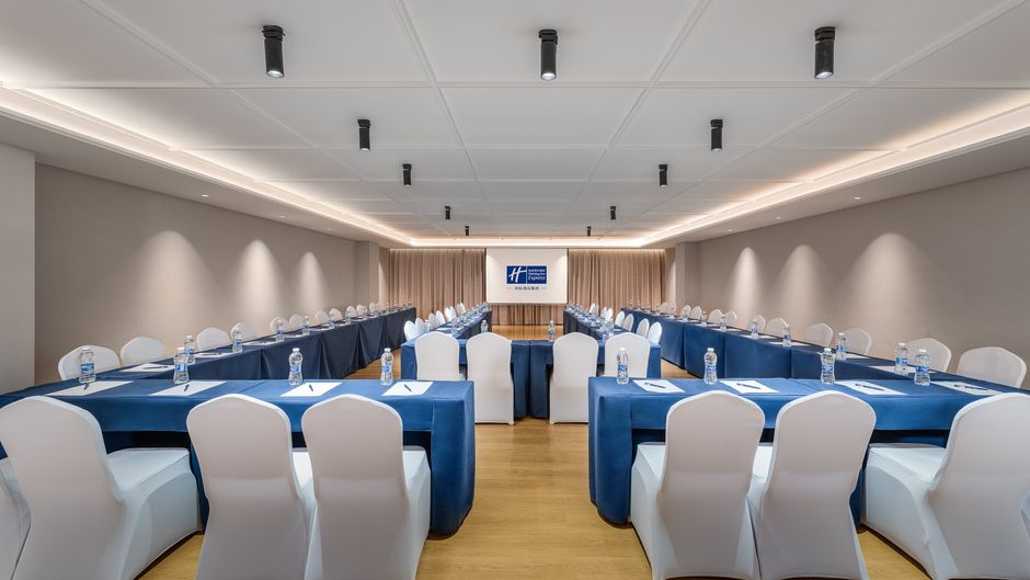 Holiday Inn Exp Changshui Airport Meeting