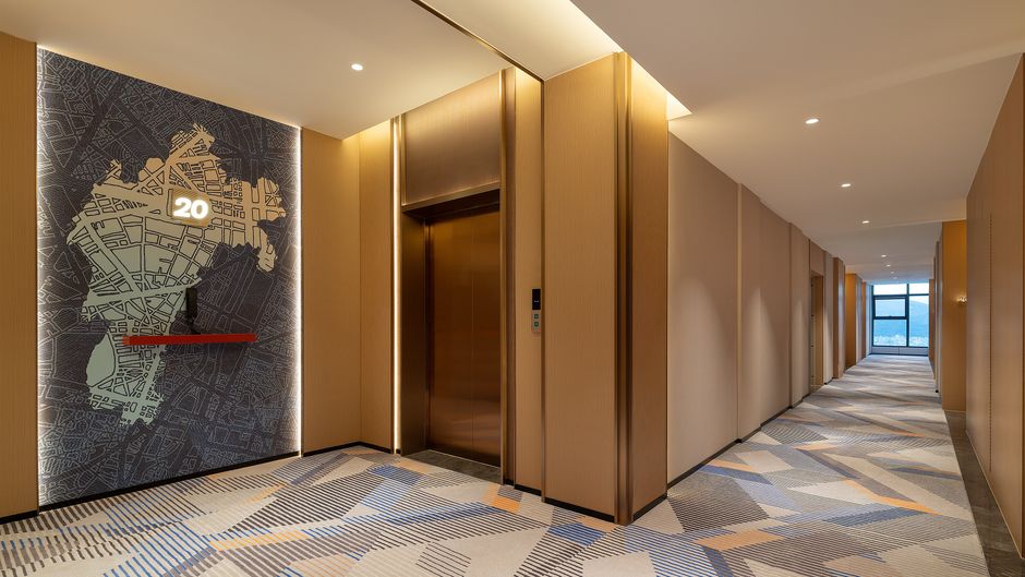 Holiday Inn Exp Kunming Yiliang Center Lobby