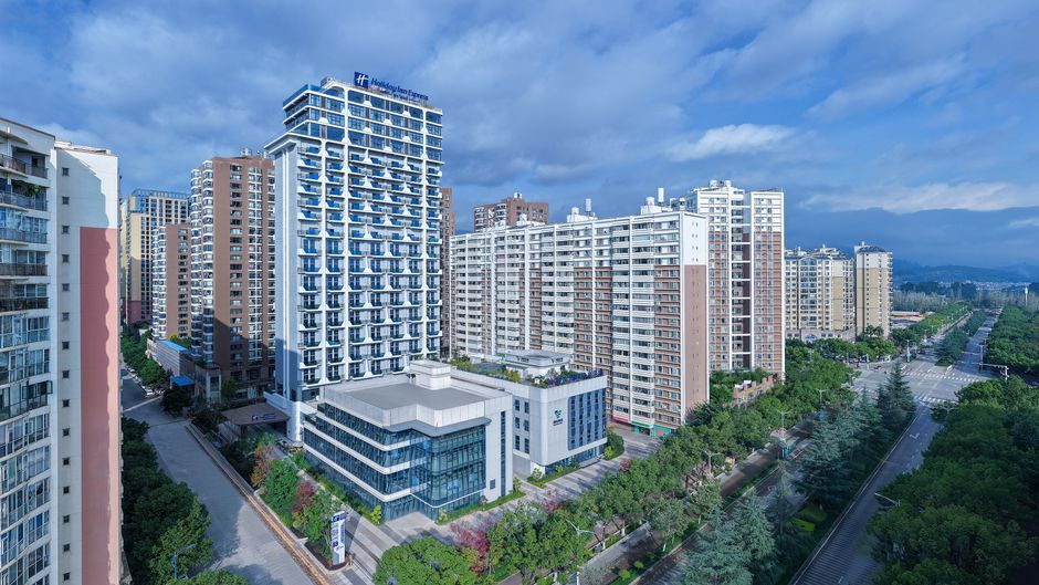 Holiday Inn Exp Kunming Yiliang Center Exterior