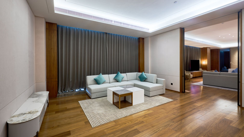 Crowne Plaza Phnom Penh Suite