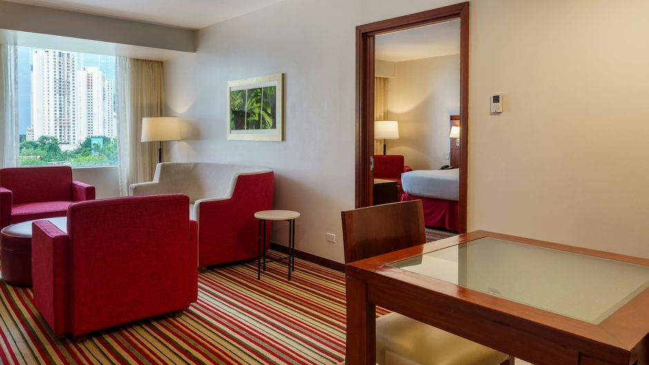 Courtyard Panama Multiplaza Mall Suite