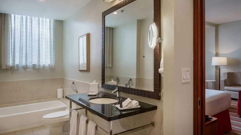 Courtyard Panama Multiplaza Mall Room