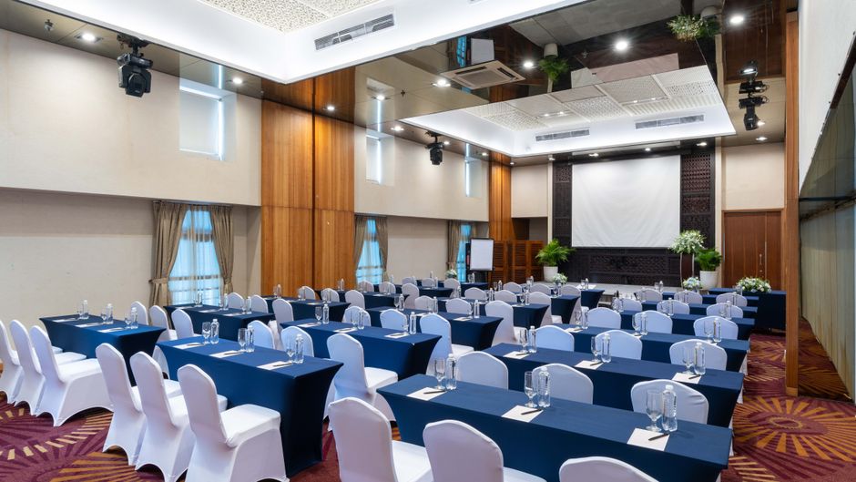 Garden Plaza Saigon Meeting