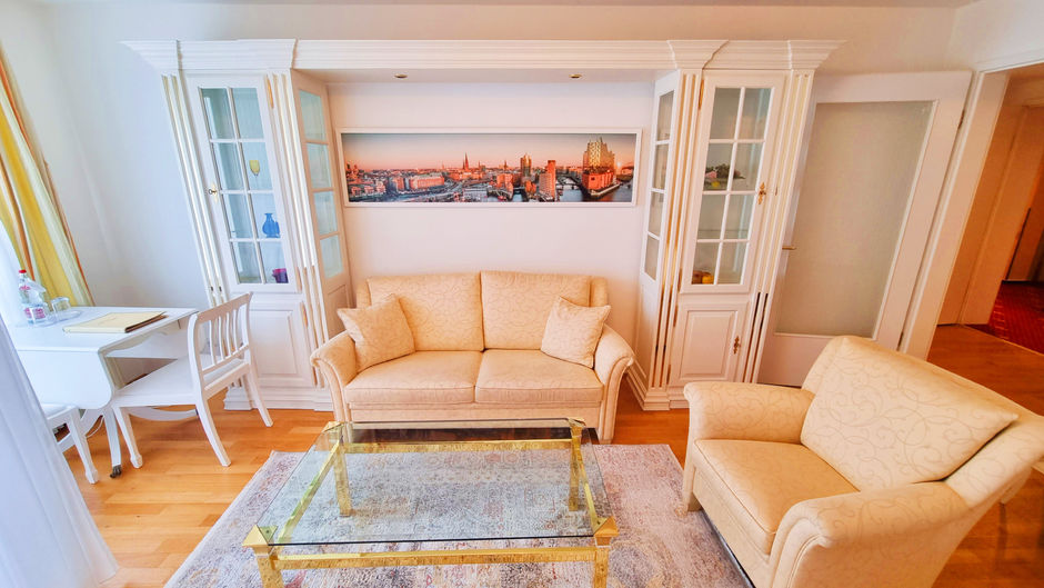Newlivinghome Suite