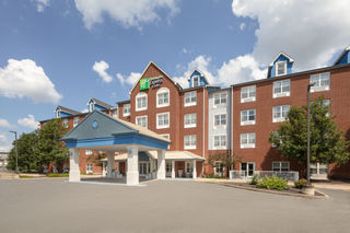 Holiday Inn Express O'Fallon