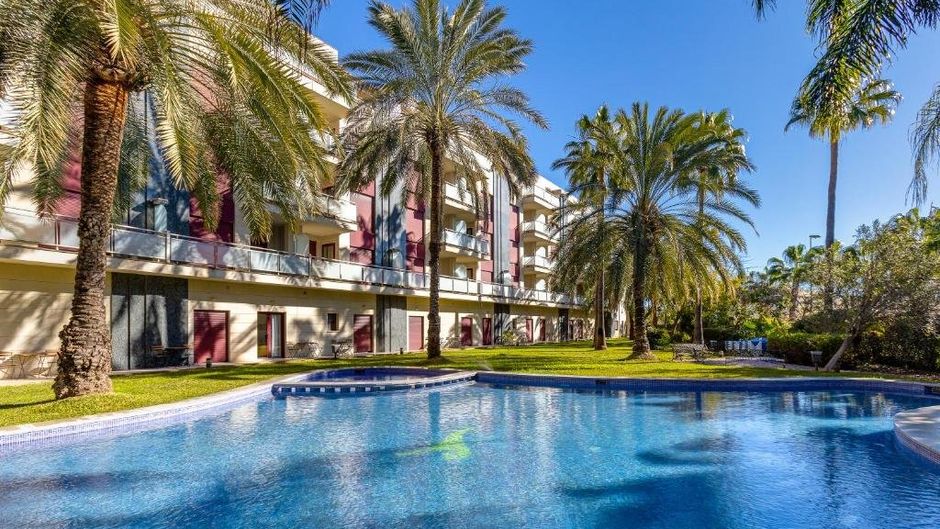 Hotel Daniya Spa & Business Pool