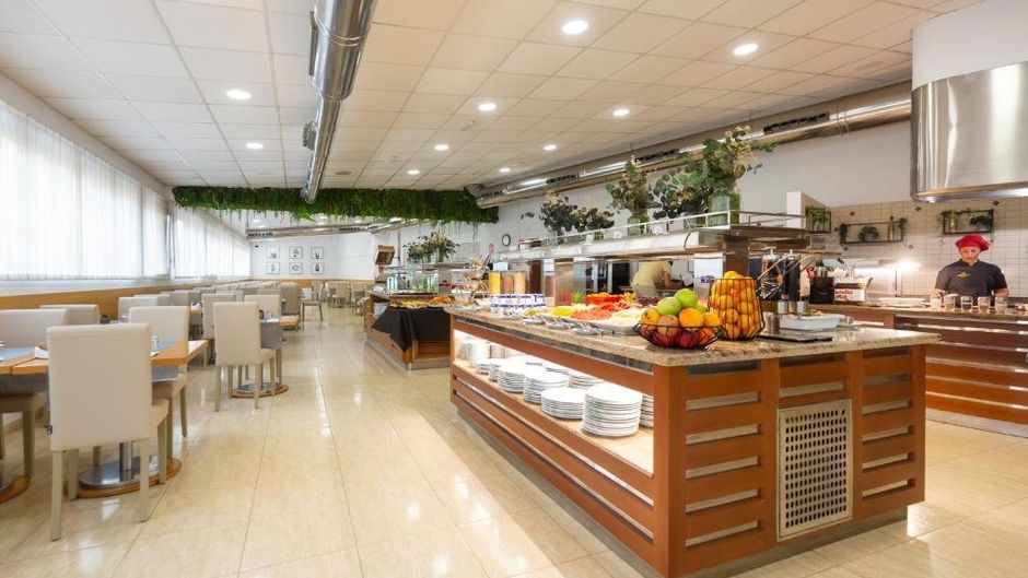 Hotel Daniya Spa & Business Restaurant