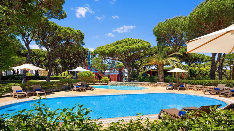 Pine Cliffs Hotel Pool