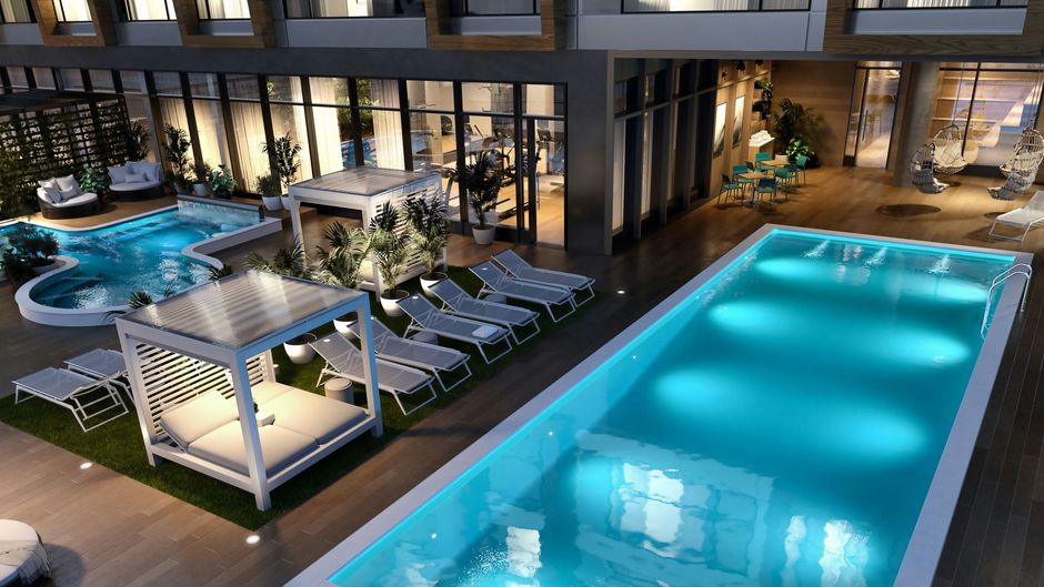Residence Inn Bromont Pool