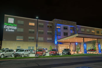 Holiday Inn Express & Suites