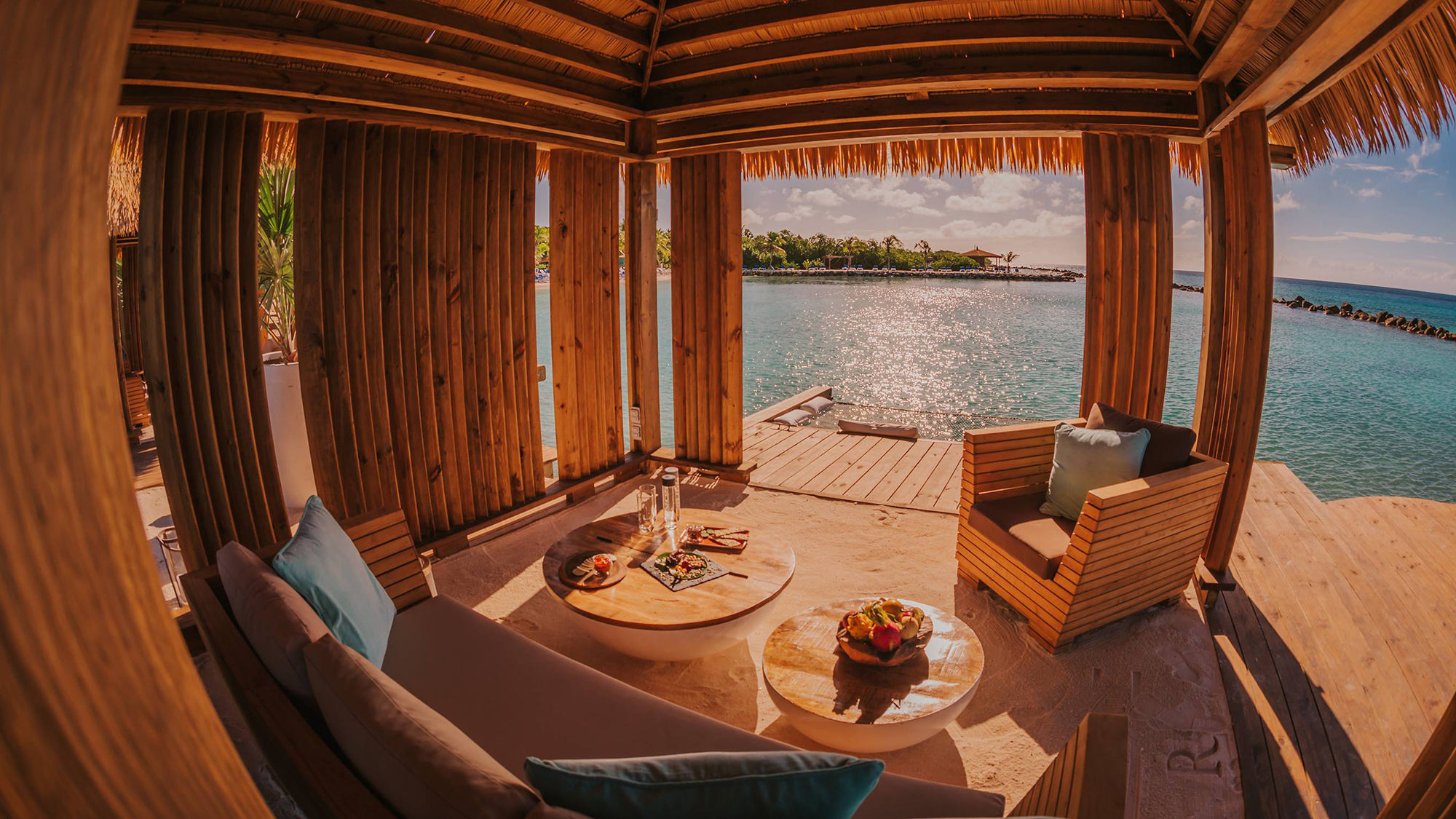 Renaissance Aruba opens cabanas on private isle: Travel Weekly