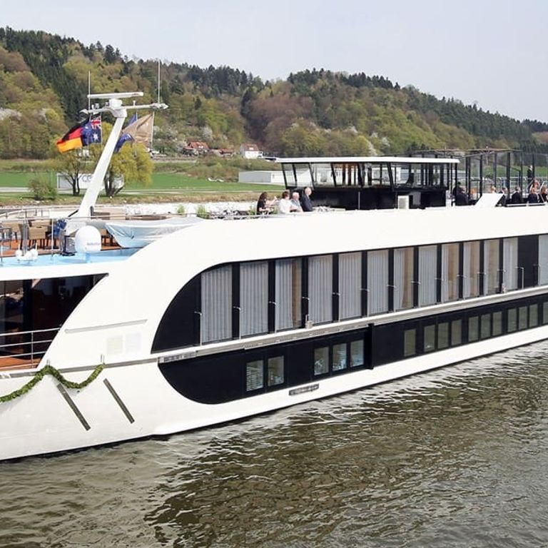 AmaWaterways AmaReina Moorea Cruises