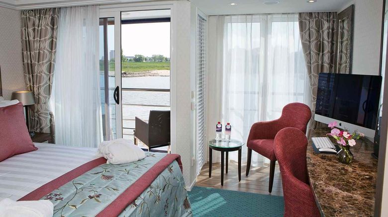 <b>AmaReina Room</b>