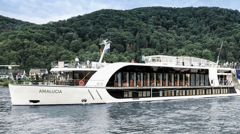 AmaLucia Exterior