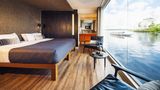 Aria Amazon Room