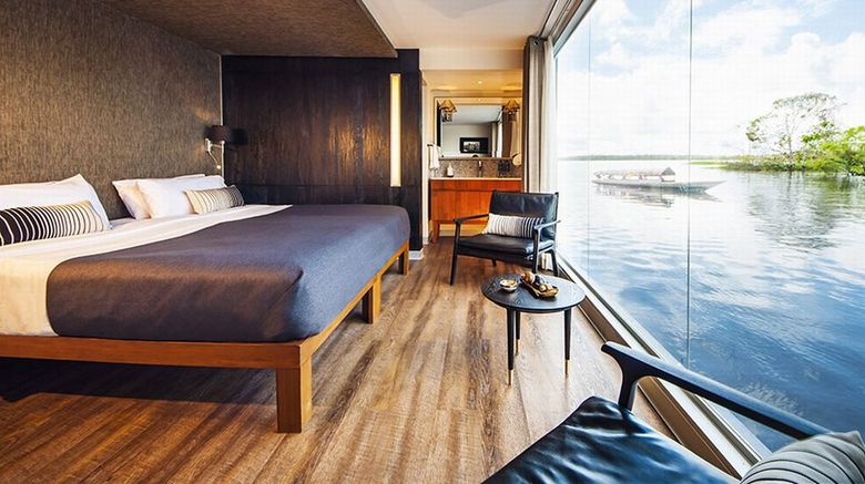 <b>Aria Amazon Room</b>