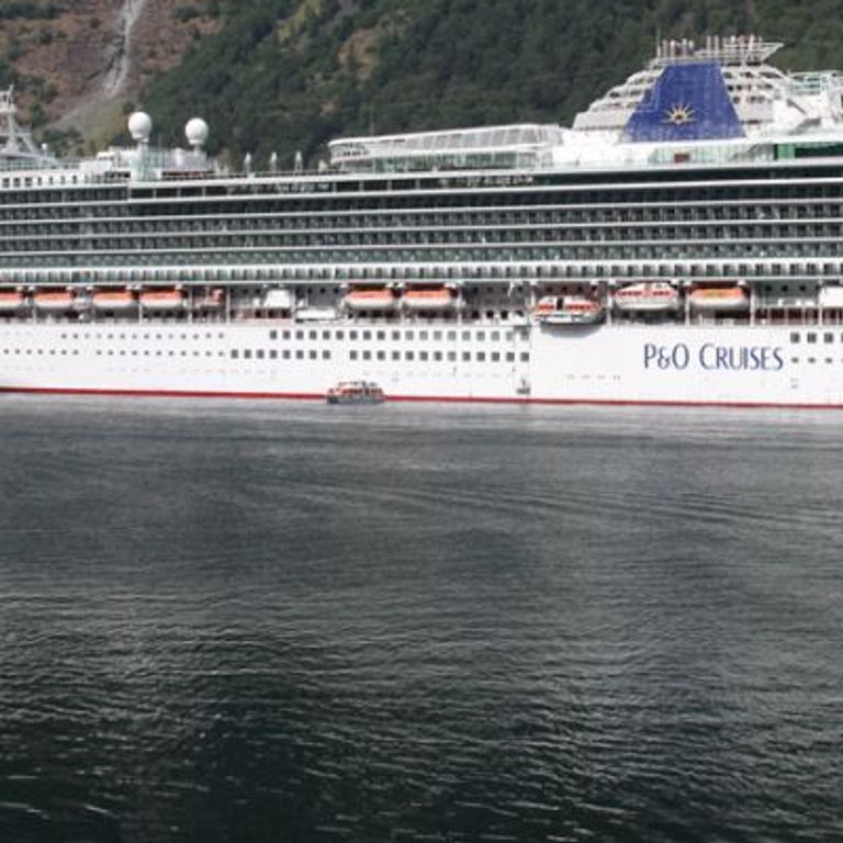 P&O Cruises Azura Moorea Cruises