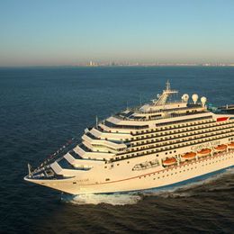 Carnival Cruise Line Carnival Valor Walvis Bay Cruises