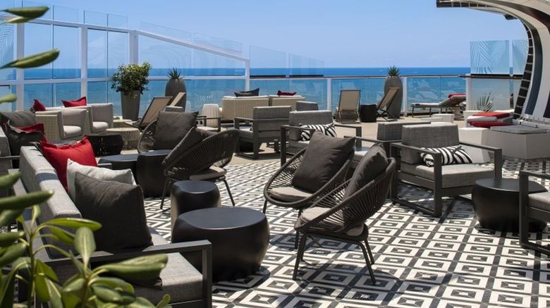 <b>Celebrity Equinox Bar/Lounge</b>