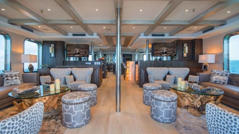 <b>Theory Bar/Lounge</b>