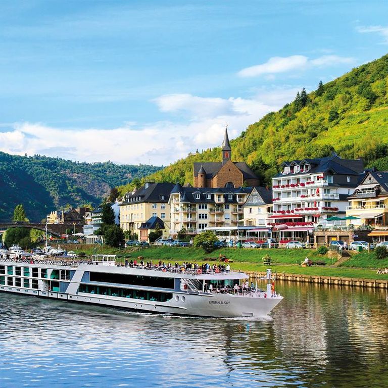 Emerald Cruises Emerald Sky Newport Cruises