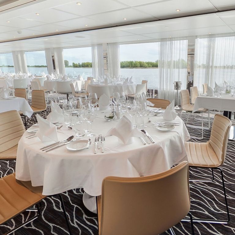 Emerald Cruises Emerald Radiance Calgary Cruises