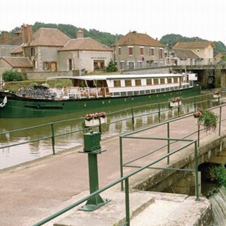 French Country Waterways Nenuphar Calgary Cruises