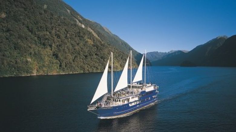 fiordland cruise ship schedule