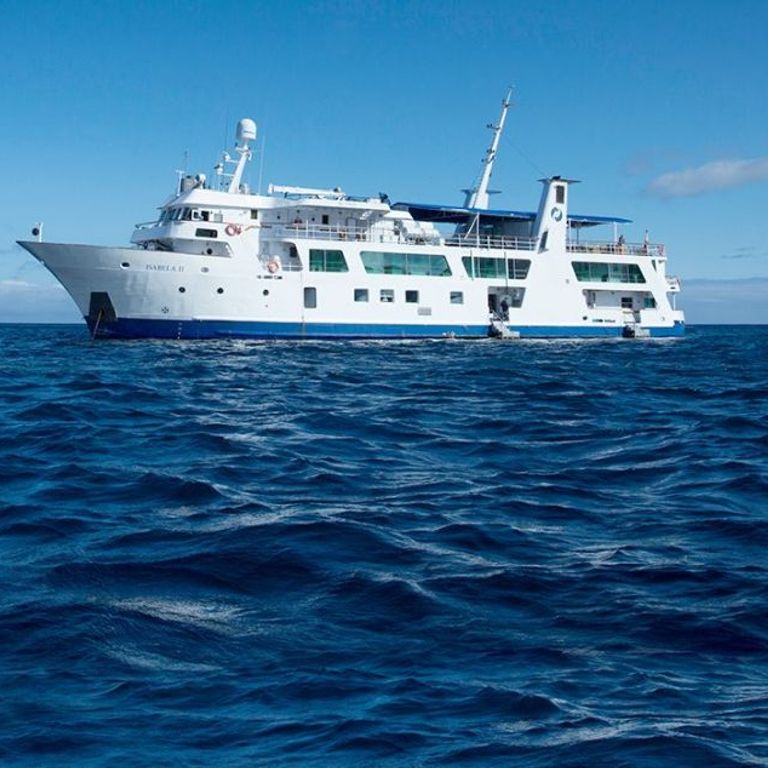 Metropolitan Touring Isabela II Calgary Cruises