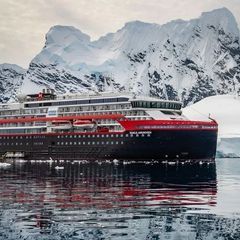 17 Night Antarctica Cruise from Buenos Aires, Argentina