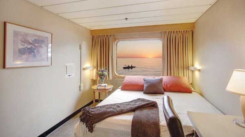 <b>Safari Endeavour Room</b>