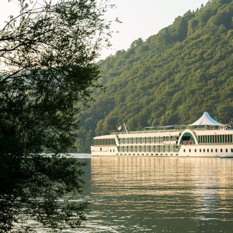 Luftner Cruises Amadeus Classic Newport Cruises
