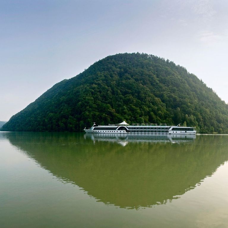 Luftner Cruises Amadeus Royal Moorea Cruises