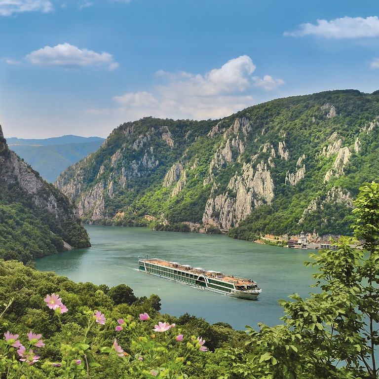 Luftner Cruises Amadeus Star Calgary Cruises