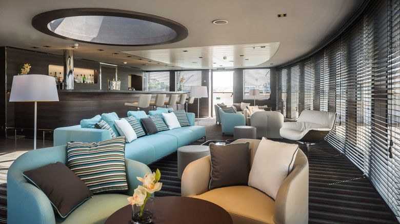 <b>Le Soleal Bar/Lounge</b>