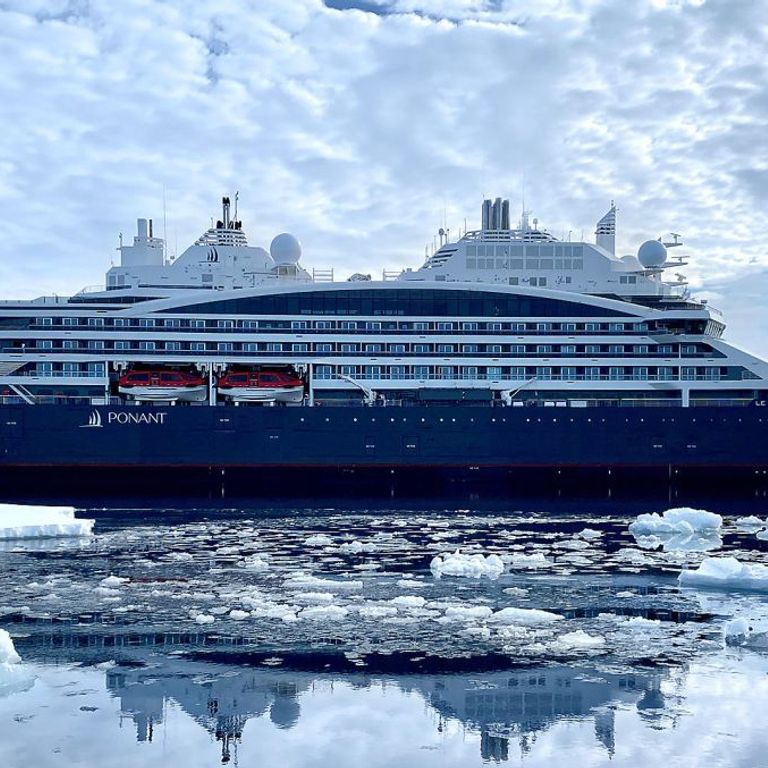 Ponant Le Commandant-Charcot Moorea Cruises
