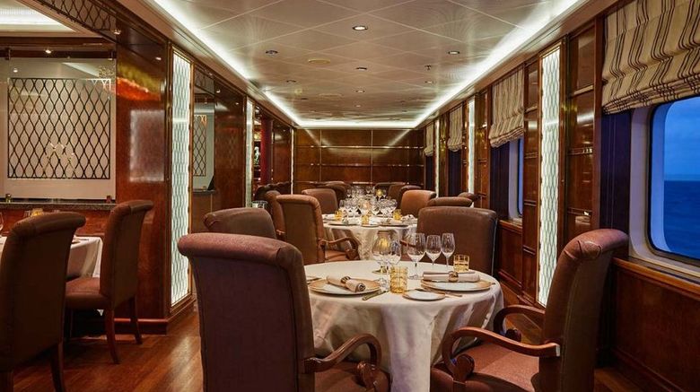 <b>Silver Wind Restaurant</b>