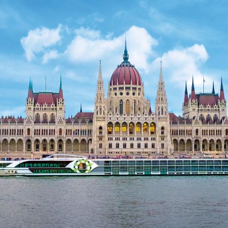 Tauck River Cruising Savor Amsterdam Cruises