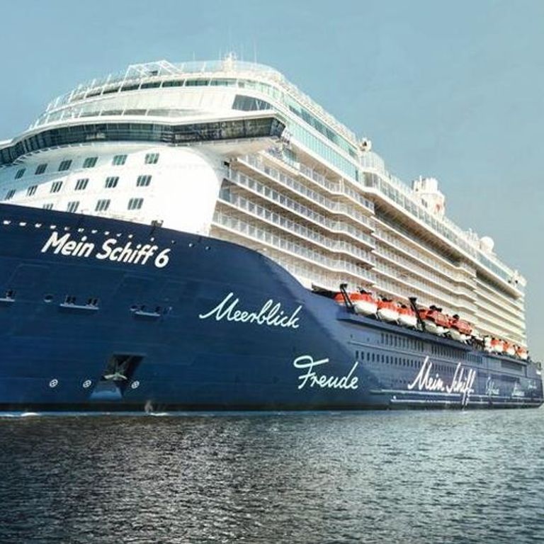 TUI Cruises Mein Schiff 6 Amalfi Cruises