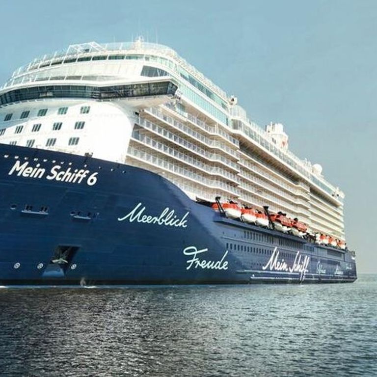 TUI Cruises Mein Schiff 6 Calgary Cruises